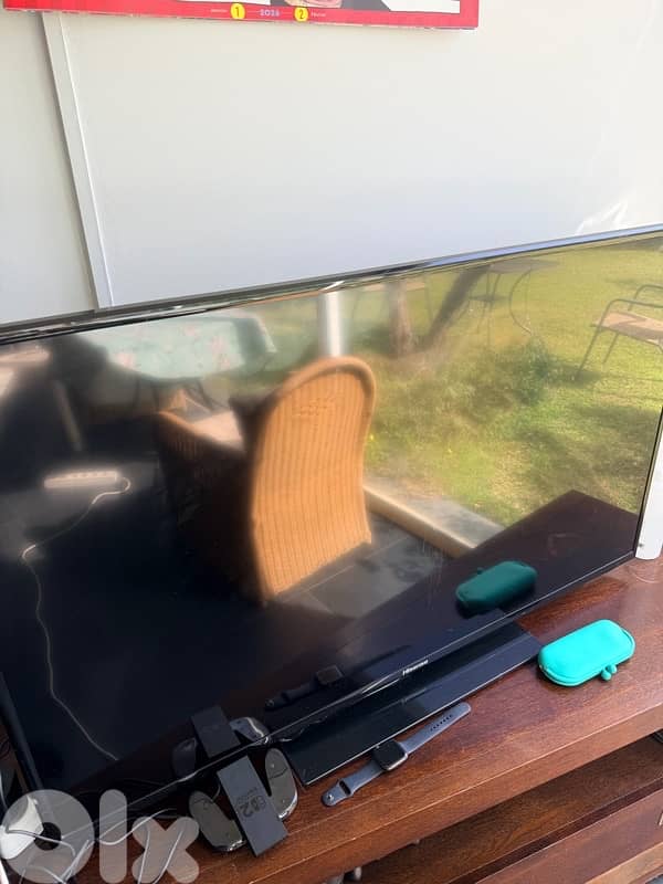 TV/ Nintendo switch oled / speakers 2