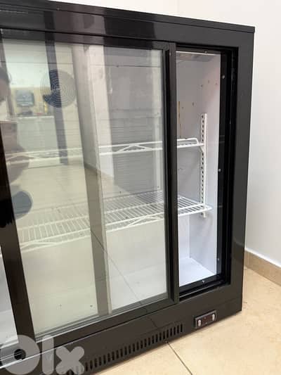 Commercial Glass Door Display Fridge – Black