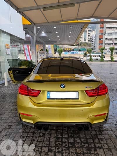 BMW M4 2015