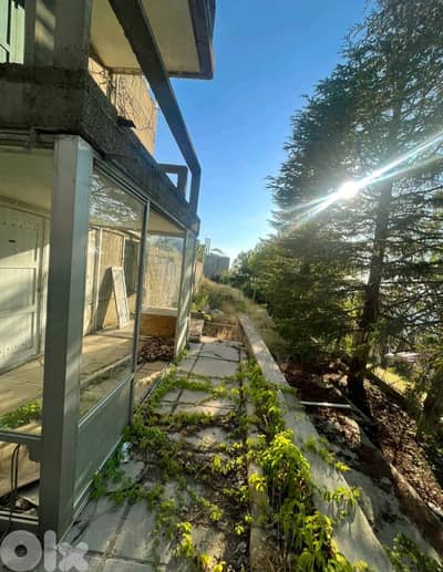 LAND WITH DEVELOPMENT PROJECT IN FAQRA PRIME 700Sq, (KFA-245)