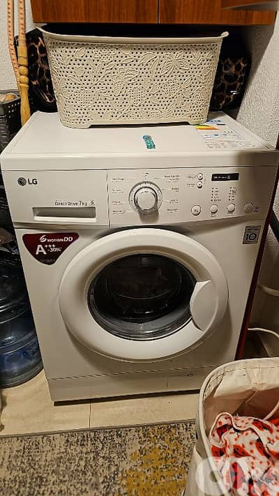 غسالة فيها عطل بكلف ٨٠ $