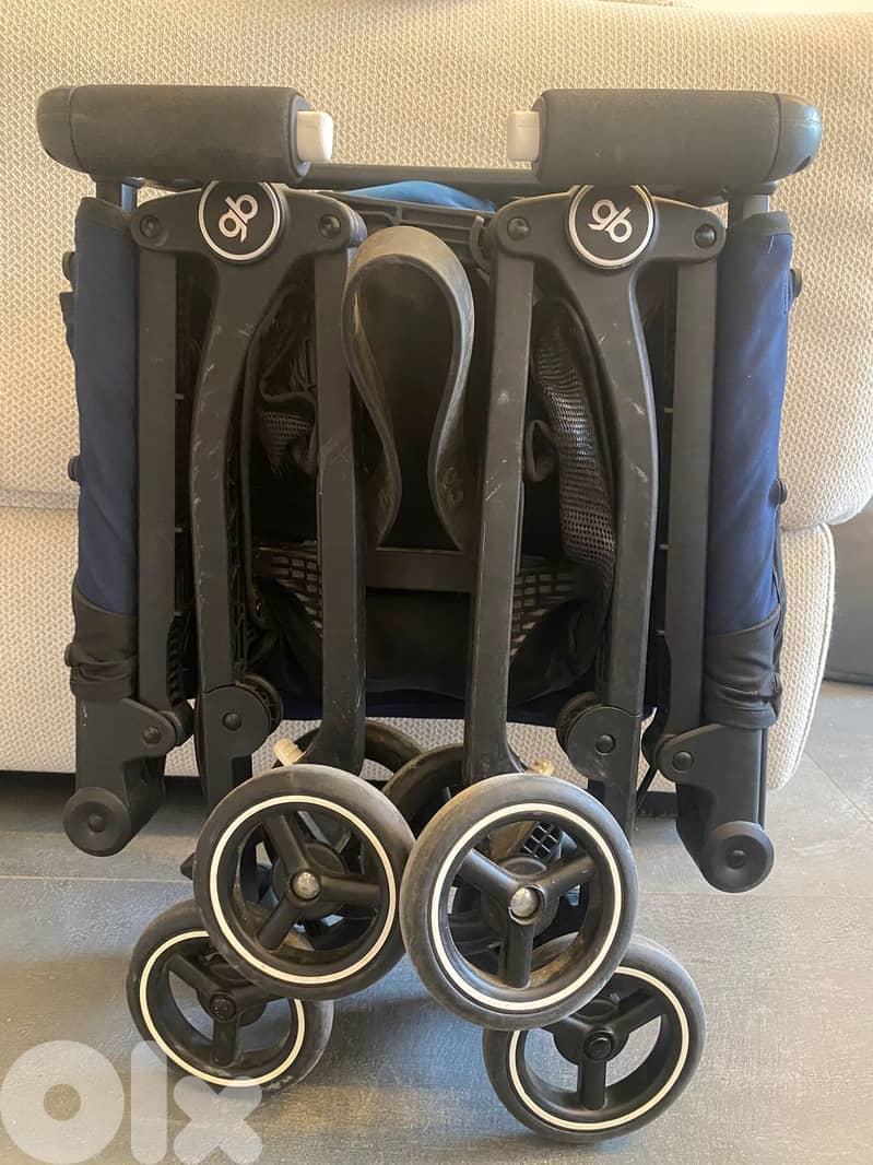 GB pockit stroller 6