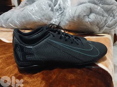 nike mercurial vapor 16