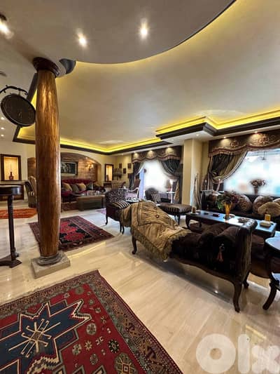 SPACIOUS APARTMENT IN ACHRAFIEH PRIME (320SQ) 3 BEDROOMS , (AC-949)