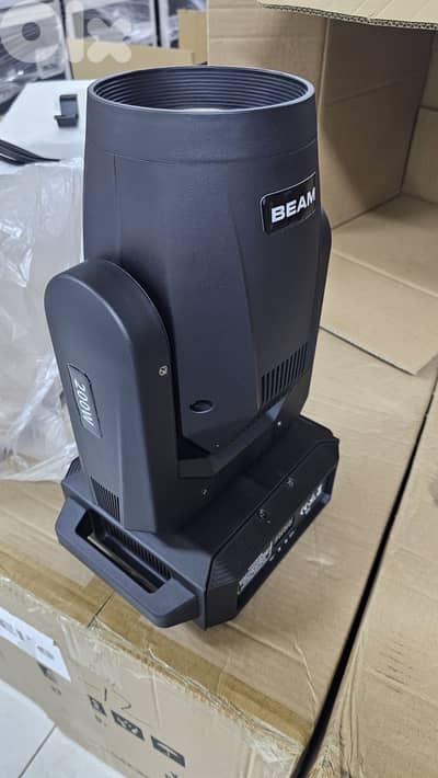 Beam Moving Head 200W – Professional DJ & Stage Lighting