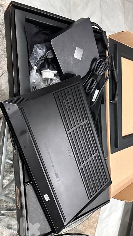 HP Omen 17.3 inch 1