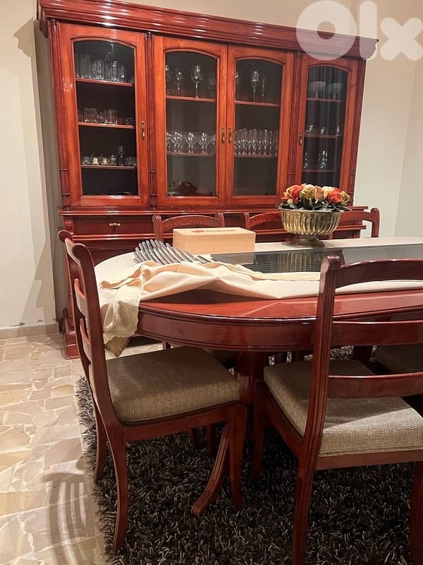 living room & dining room 8