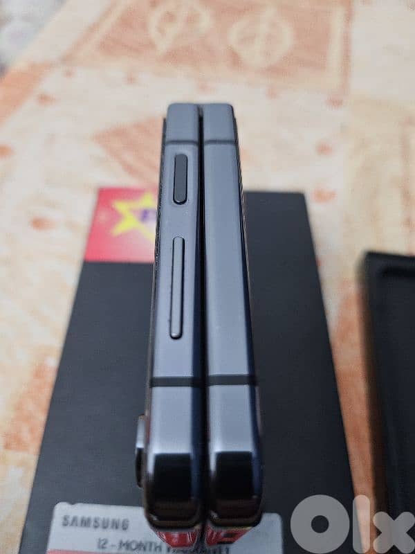 Samsung galaxy z flip 5 5