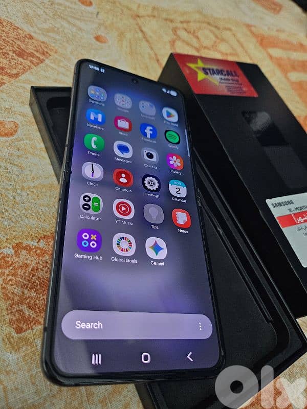 Samsung galaxy z flip 5 6