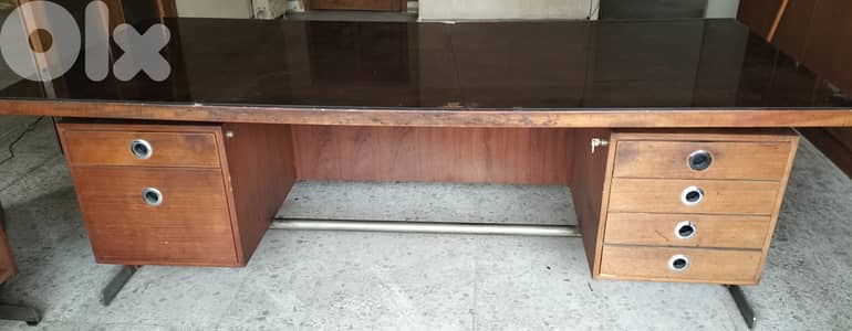 Massif wood with cherry finish office مكتب خشب ماسيف كرزي