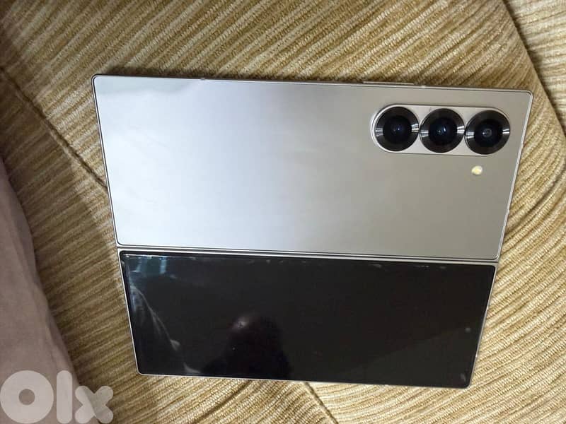 samsung Fold 6 like new 2