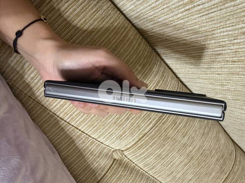 samsung Fold 6 like new 4