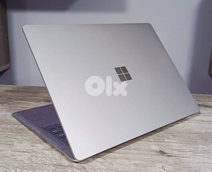 LAPTOP microsoft surface - i5 gen 10 touch 2k 10