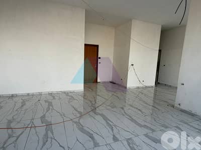 240m2 apartment+garden for sale in Jdeide - شقة للبيع في الجديد