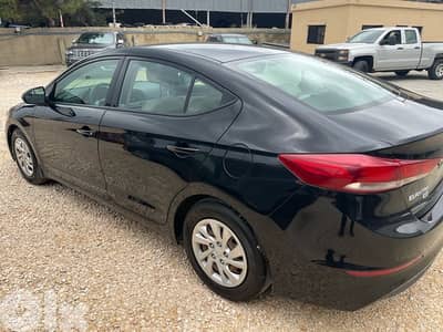 Hyundai Elantra 2018