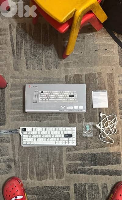 Magnetic Keyboard White (1Pc Available)