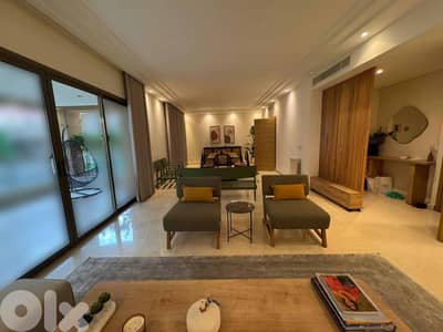 HIGH-END APARTMENT IN HAMRA PRIME (280SQ) 3 BEDROOMS , (HAKK-332)