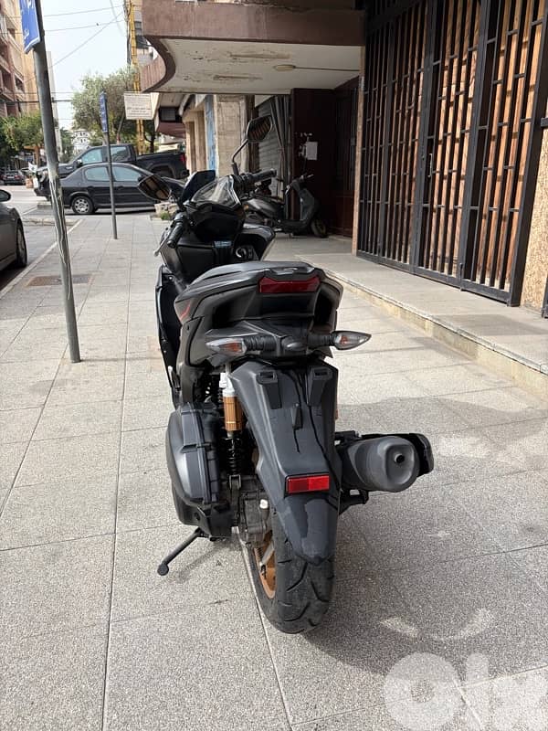 Yamaha Aerox 2024 1,900$ 2