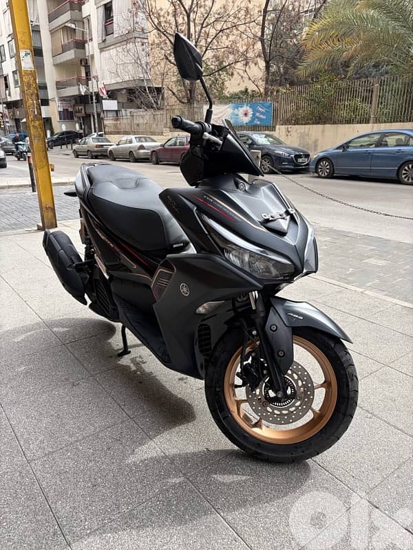 Yamaha Aerox 2024 1,900$ 5