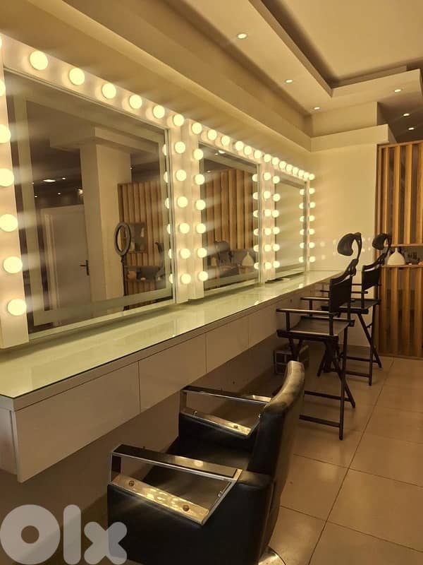 salon tables and accessories 5