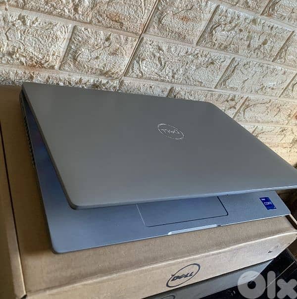 Dell 5421 Core i7 11 generation H series 1