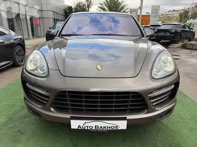 Porsche Cayenne 2011