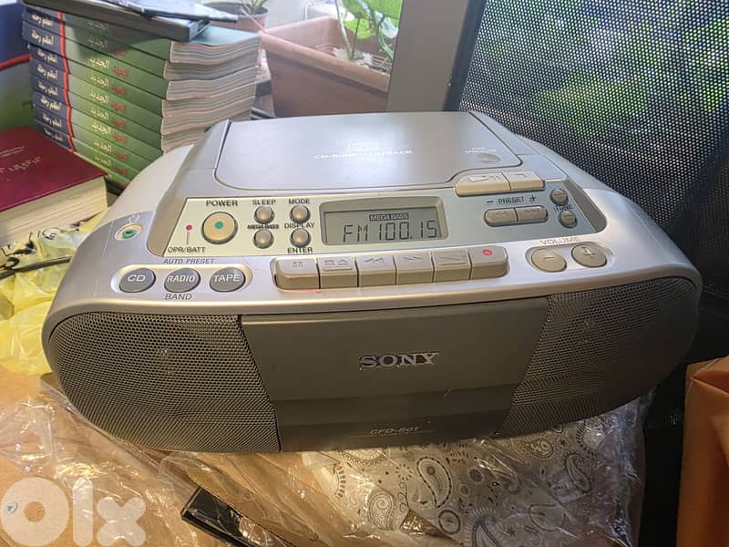 Sony CFD-S01 Radio 1