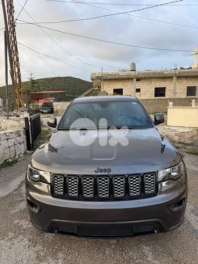 Grand Cherokee Altitude 2018 ! Clean Car ! No Airbags Deployed !