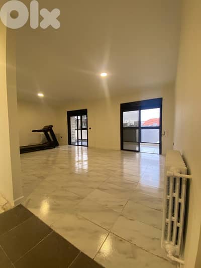 Apartment for sale in Achkout شقة للبيع في عشقوت