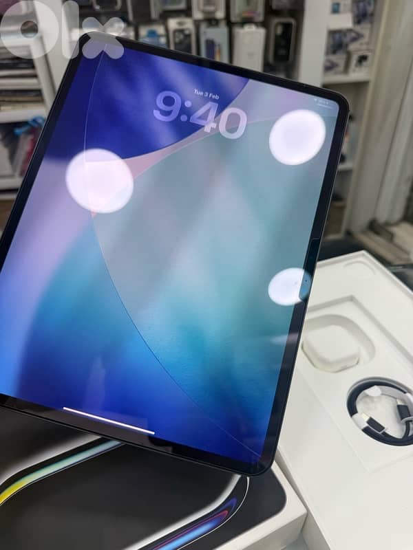 ipad pro 13 inch 256g M4 generatin like new 2