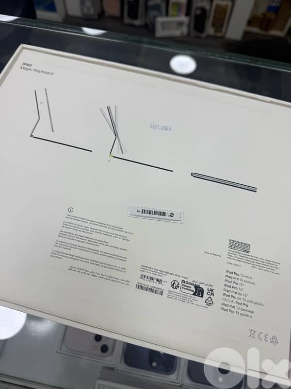 magic keyboard 13 inch M4 generation arabic like new 2