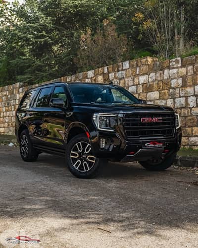 2022 GMC Yukon AT4, 17,000 km Only,, RYMCO