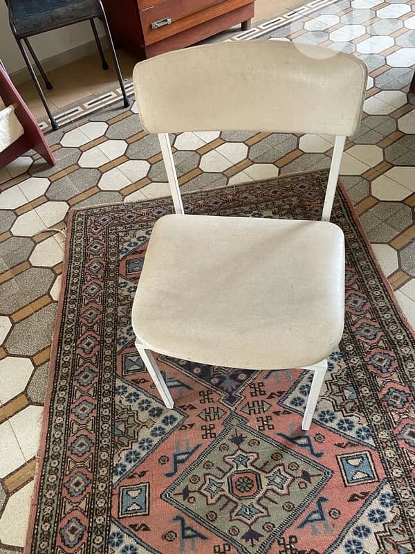 4 chairs 1970s:  sleep comfort 1