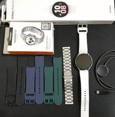 Samsung Galaxy Watch5 + Free straps