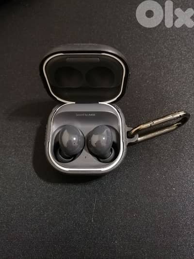Galaxy Buds 2 + Spigen case