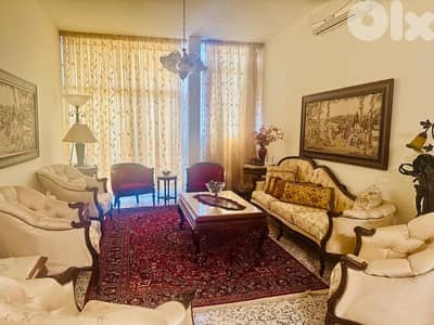 Salon Louis XV like new