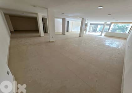 صالة للايجار في المنصورية  Showroom for rent in Mansourieh