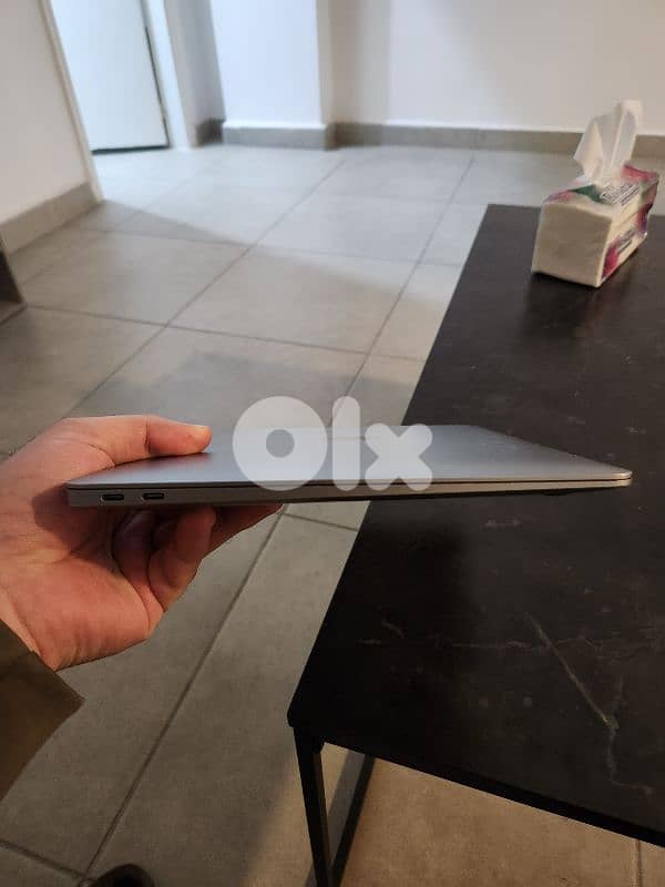 M1 macbook Air 8gb / 256 Gb 3
