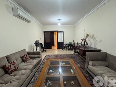 SPACIOUS APARTMENT IN AIN EL MRAISSEH PRIME (180SQ) 3 BEDS , (AMKK-328