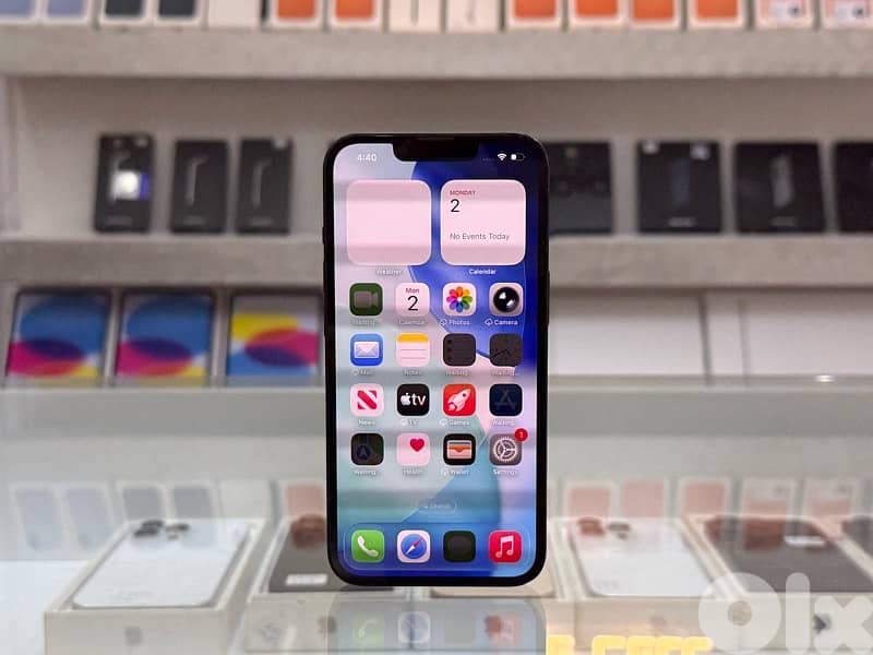 Available IPhone 13 128 GB Mint condition 1