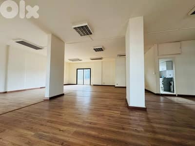 JH26-4724 Office 165m2 for sale in Sin l Fil, $ 328,000 cash