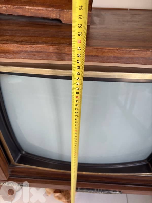 vintage tv cabinet 3