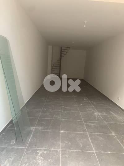 Commercial Shops for Sale Ain El Remmaneh محلات للبيع عين الرمانة CA