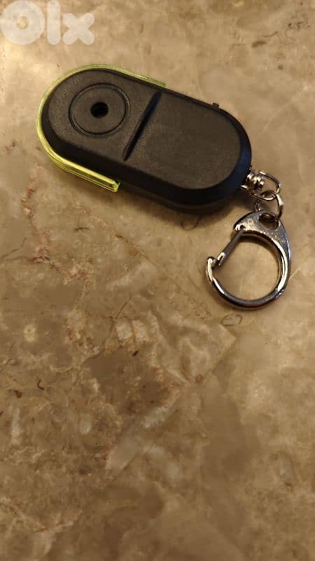 key chain whisle finder 1