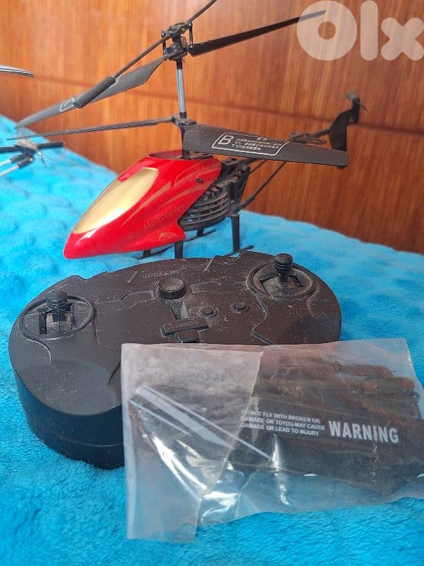 Working Helicopters with their original remotes, cables and more. 2