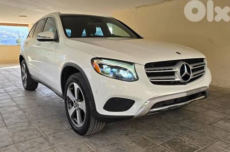 MERCEDES-BENZ GLC 2018 4MATIC!! CLEAN CARFAX!!