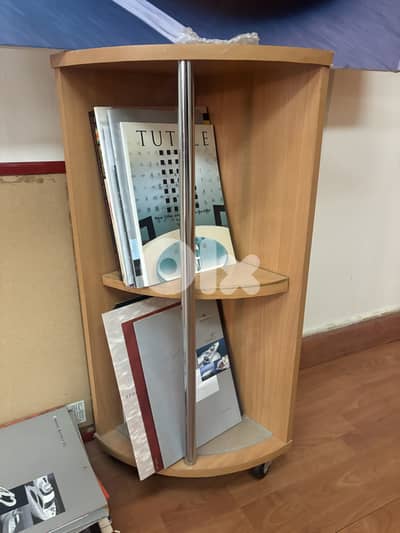 Book shelf corner unit