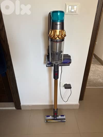 Dyson V15 vaccum
