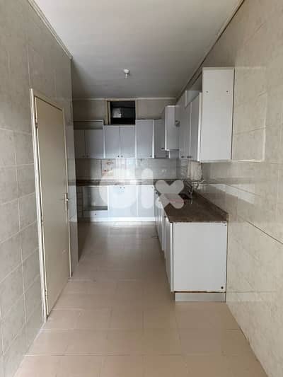 zekreet 3 bedroom apartment for rent $500 / month