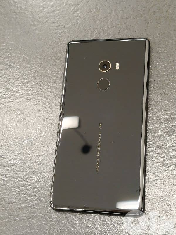 Xiaomi Mi Mix 2 8